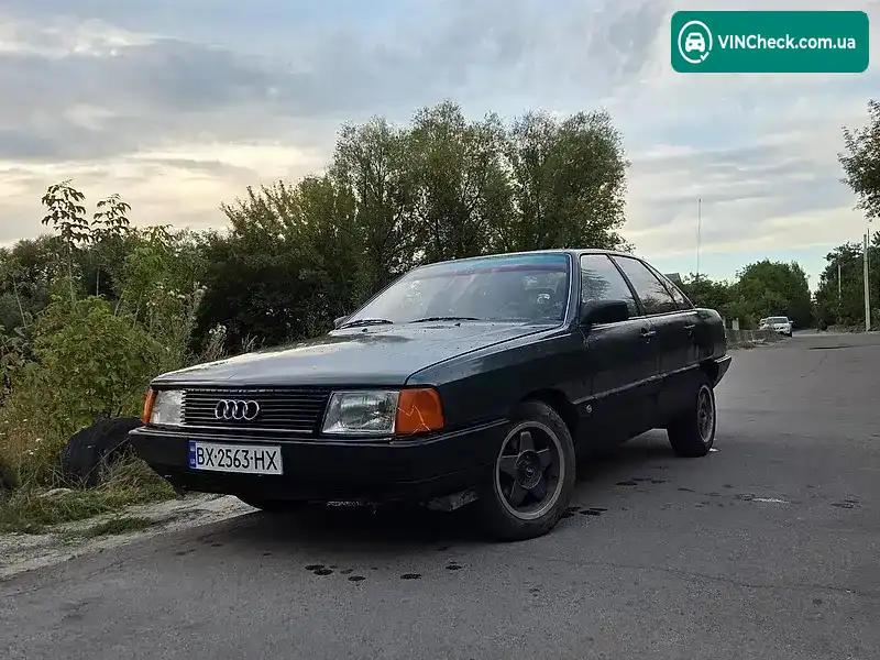 Audi 100 1985, фото з оголошення 1 з 10, VIN WAUZZZ44ZFA112961