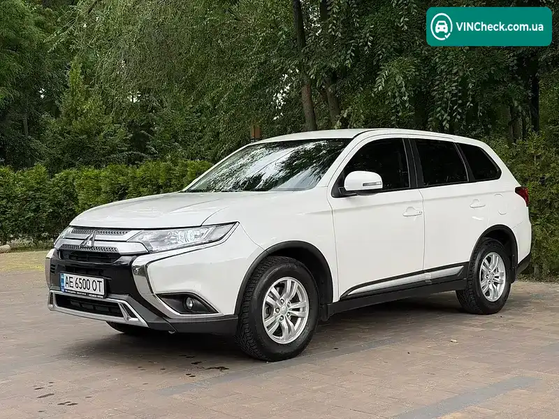 Mitsubishi Outlander 2021, фото з оголошення 1 з 20, VIN JMBXTGF2WLZ001549