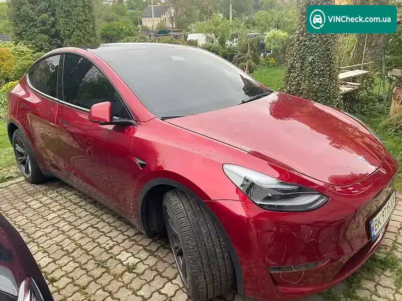 Tesla Model Y 2024, фото з оголошення 1 з 11, VIN 7SAYGDEE9SA339208
