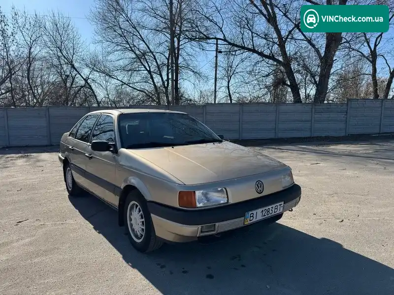Volkswagen Passat 1988, фото з оголошення 1 з 20, VIN WVWZZZ31ZJE003476