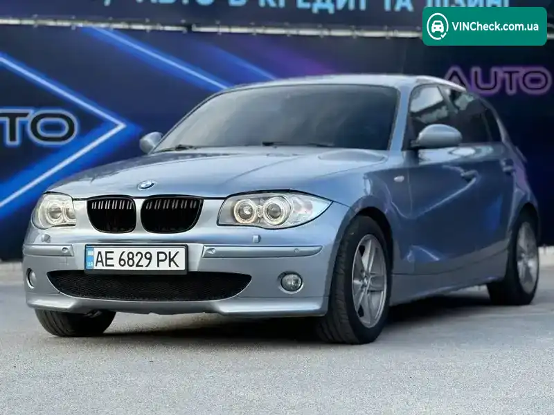 BMW 1 Series 2004, фото з оголошення 1 з 9, VIN WBAUF51050JT41767