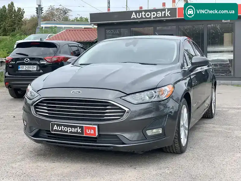 Ford Fusion 2018, фото з оголошення 1 з 21, VIN 3FA6P0LU0KR131863
