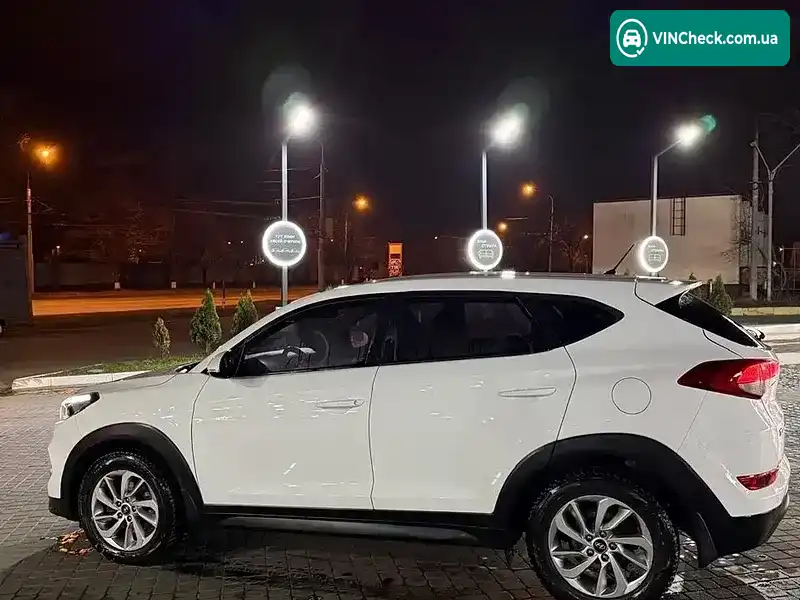 Hyundai Tucson 2016, фото з оголошення 2 з 8, VIN TMAJ3813BHJ281815