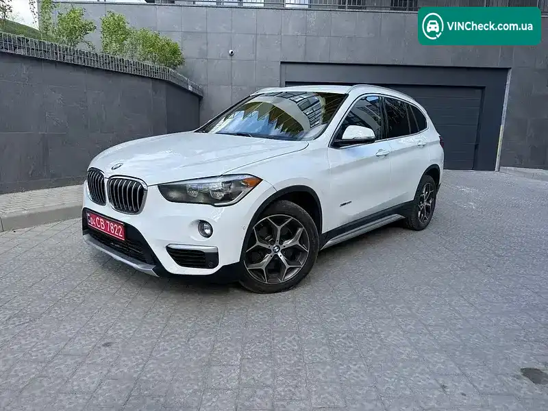 BMW X1 2018, фото з оголошення 2 з 17, VIN WBXHT3C3XJ5L24114
