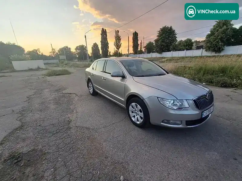 Skoda Superb 2012, фото з оголошення 2 з 19, VIN TMBAB43T3CB300927