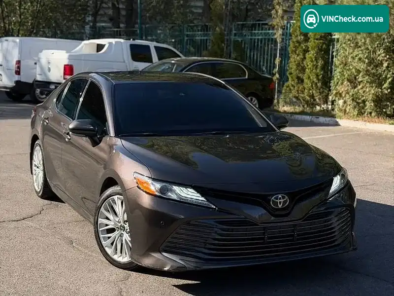 Toyota Camry 2017, фото з оголошення 2 з 20, VIN 4T1B11HK9JU003616
