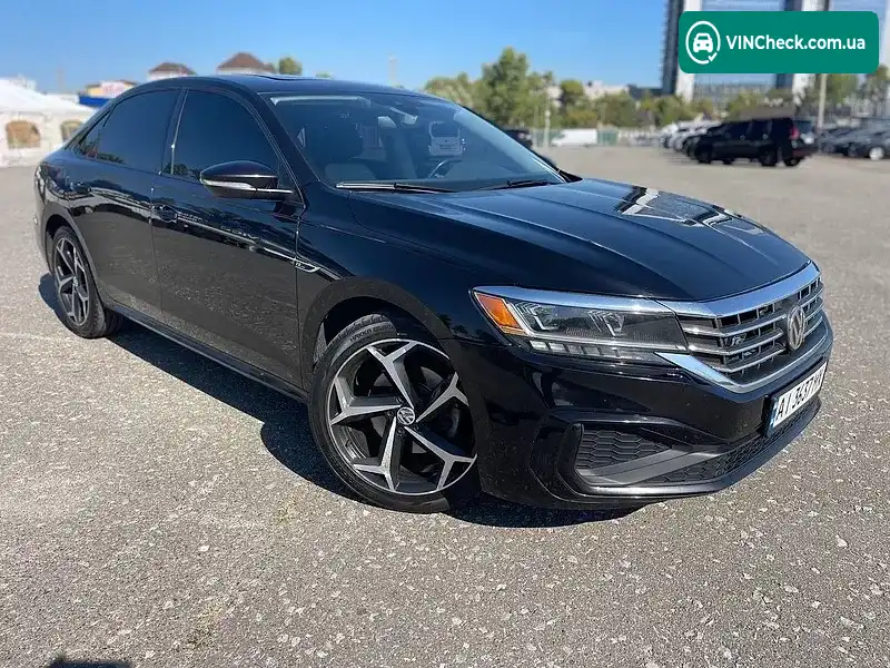 Volkswagen Passat 2019, фото з оголошення 2 з 20, VIN 1VWMA7A3XLC008185