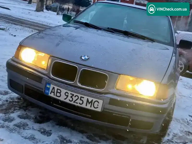 BMW 3 Series 1996, фото з оголошення 1 з 4, VIN WBACA91020KA24642