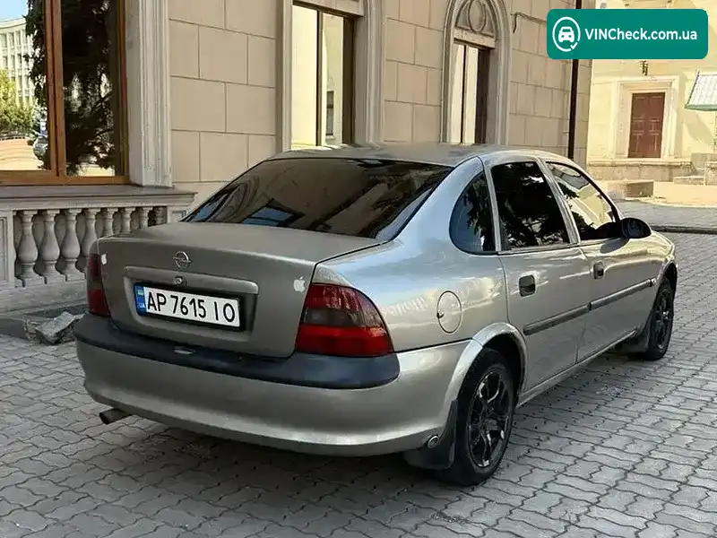 Opel Vectra 1996, фото з оголошення 2 з 13, VIN W0L000036T1118607