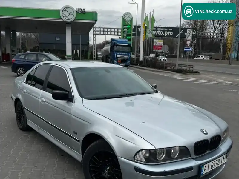 BMW 5 Series 1999, фото з оголошення 2 з 13, VIN WBADM31000GR13562