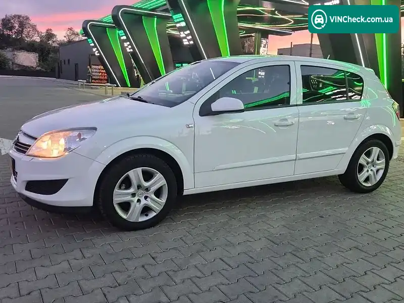 Opel Astra 2009, фото з оголошення 1 з 20, VIN W0L0AHL4892061146