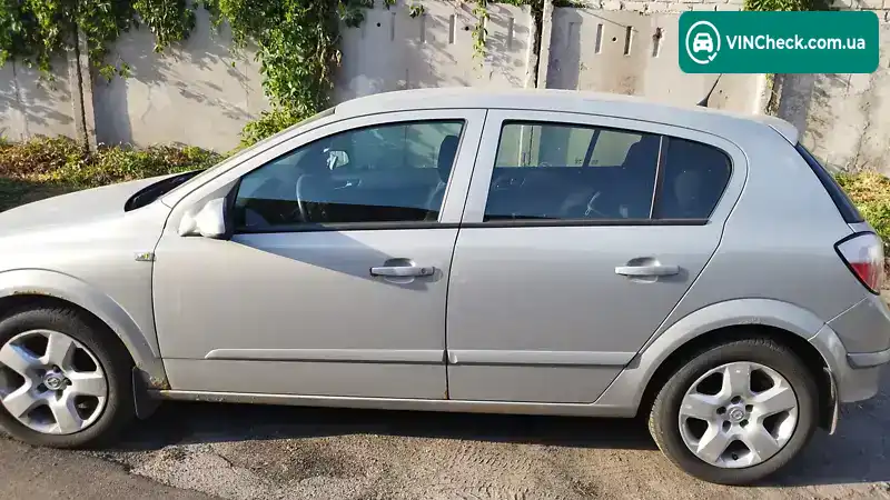 Opel Astra 2006, фото з оголошення 2 з 21, VIN Y6D0AHL4865186817