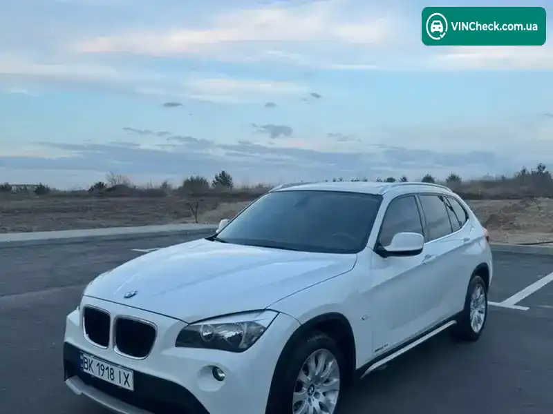 BMW X1 2011, фото з оголошення 1 з 21, VIN WBAVL1C51CVR77971