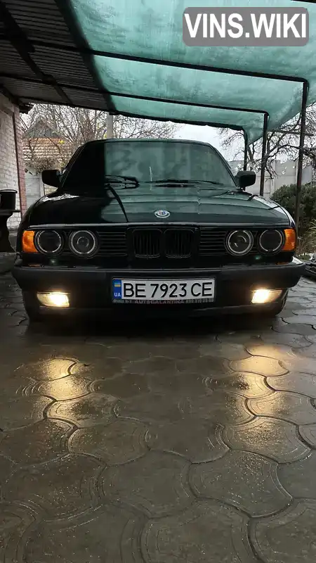 BMW 5 Series 1992, фото з оголошення 2 з 15, VIN WBADK5103D8590187