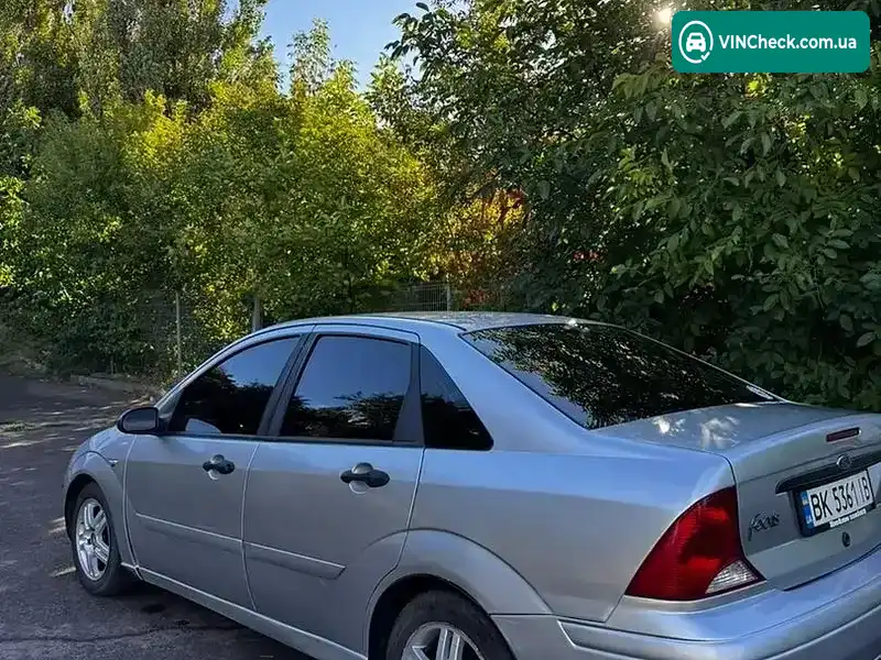 Ford Focus 2003, фото з оголошення 2 з 19, VIN 1FAFP38353W124925