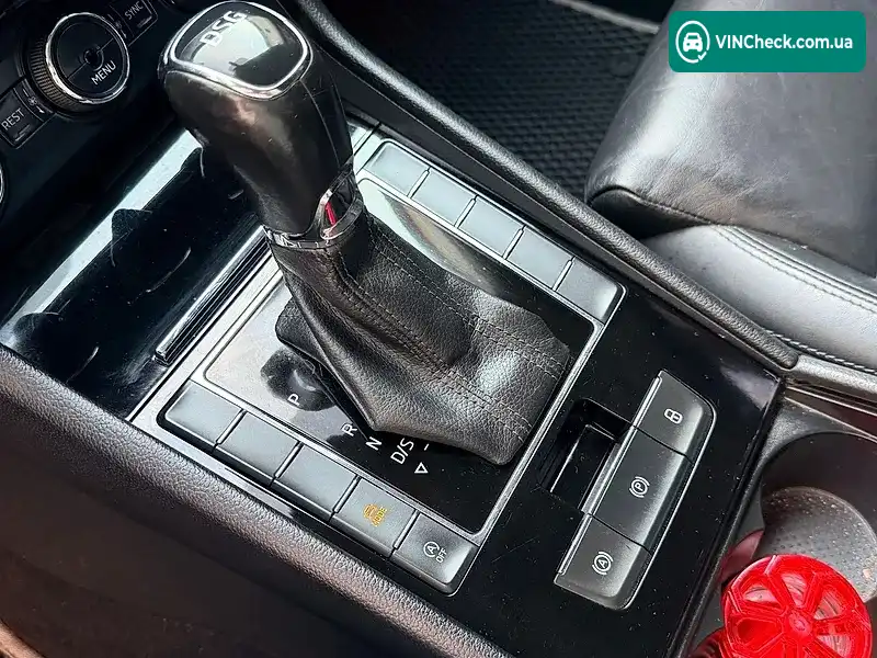 Skoda Superb 2015, фото з оголошення 2 з 20, VIN TMBJG7NP5G7027534
