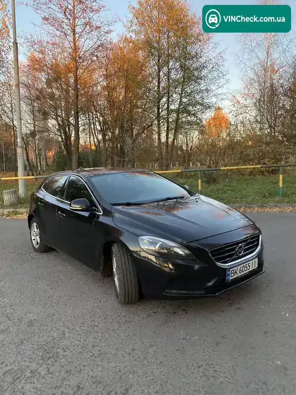 Volvo V40 2012, фото з оголошення 1 з 9, VIN YV1MV8481D2010845