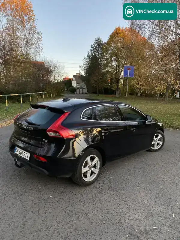 Volvo V40 2012, фото з оголошення 2 з 9, VIN YV1MV8481D2010845