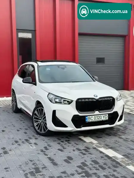 BMW iX1 2022, фото з оголошення 2 з 21, VIN WBY61EF0705W19563
