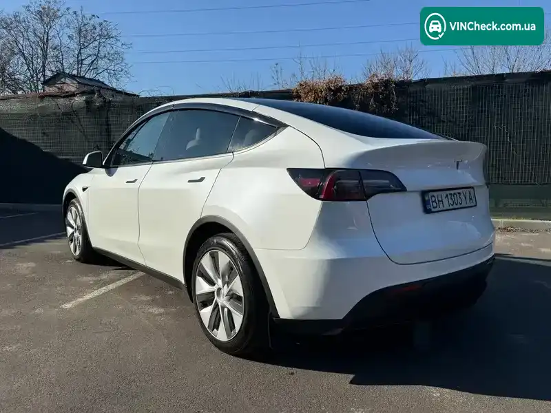 Tesla Model Y 2022, фото з оголошення 1 з 12, VIN 7SAYGDEEXPF610464