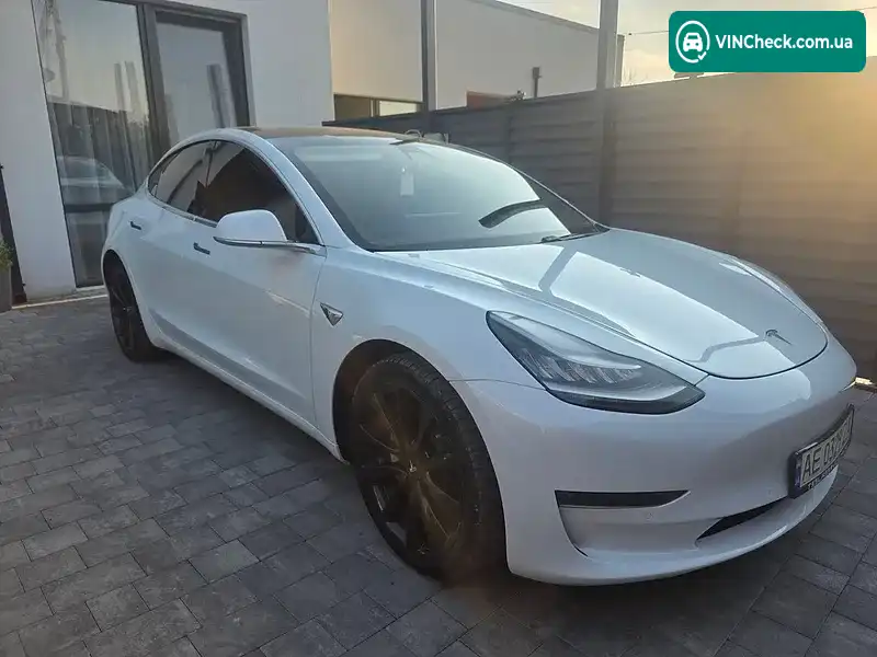 Tesla Model 3 2020, фото з оголошення 1 з 20, VIN 5YJ3E1EB3LF666161
