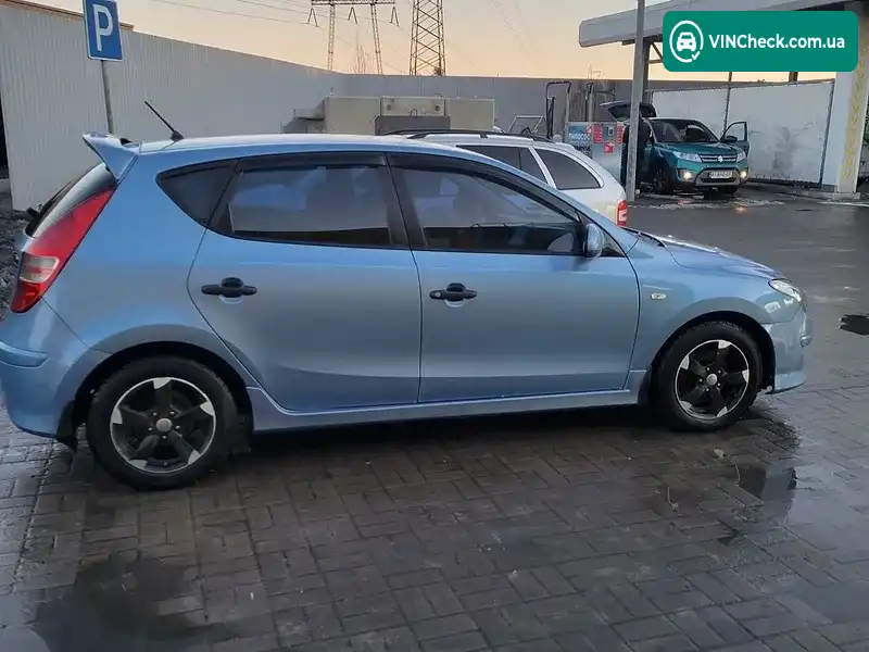 Hyundai i30 2011, фото з оголошення 1 з 11, VIN TMADB51SBCJ253173