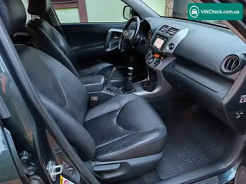 Toyota RAV4 2006, фото з оголошення 1 з 20, VIN JTMBB31V406000739
