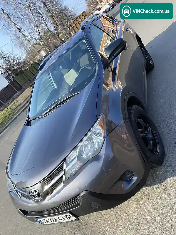 Toyota RAV4 2015, фото з оголошення 2 з 18, VIN JTMZFREVXFJ039535