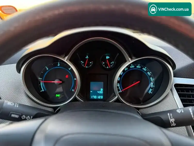 Chevrolet Cruze 2010, фото з оголошення 2 з 20, VIN KL1JF69Y9BK075908