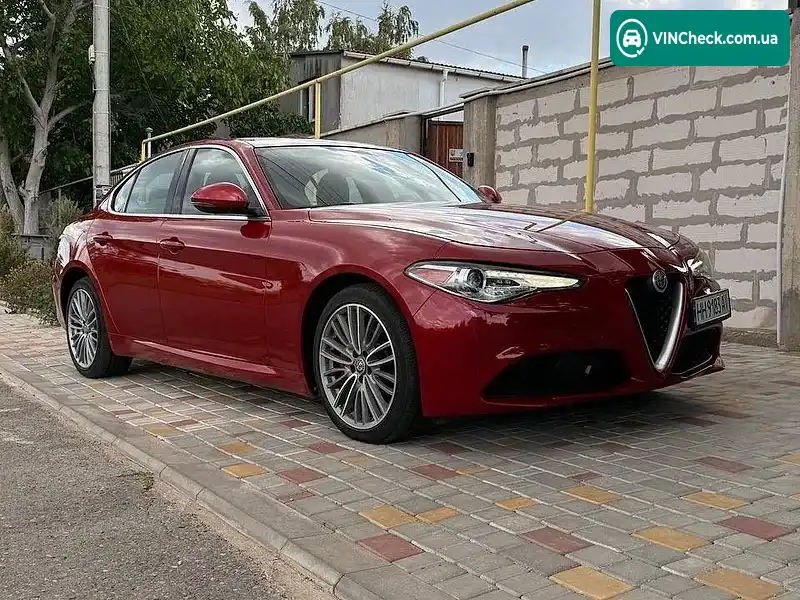 Alfa Romeo Giulia 2017, фото з оголошення 2 з 20, VIN ZARFAEEN5H7545872