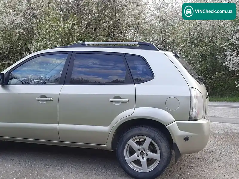 Hyundai Tucson 2007, фото з оголошення 2 з 15, VIN KMHJN81BP7U680447