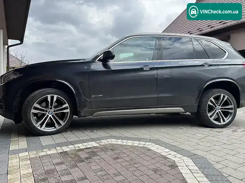 BMW X5 2017, фото з оголошення 2 з 9, VIN 5UXKR0C38H0X77346