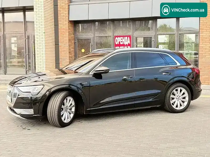 Audi e-tron 2019, фото з оголошення 2 з 20, VIN WAUZZZGE7KB007180