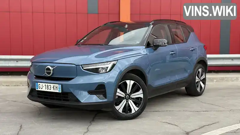 Volvo XC40 2022, фото з оголошення 1 з 21, VIN YV1XZEFV2P2952639