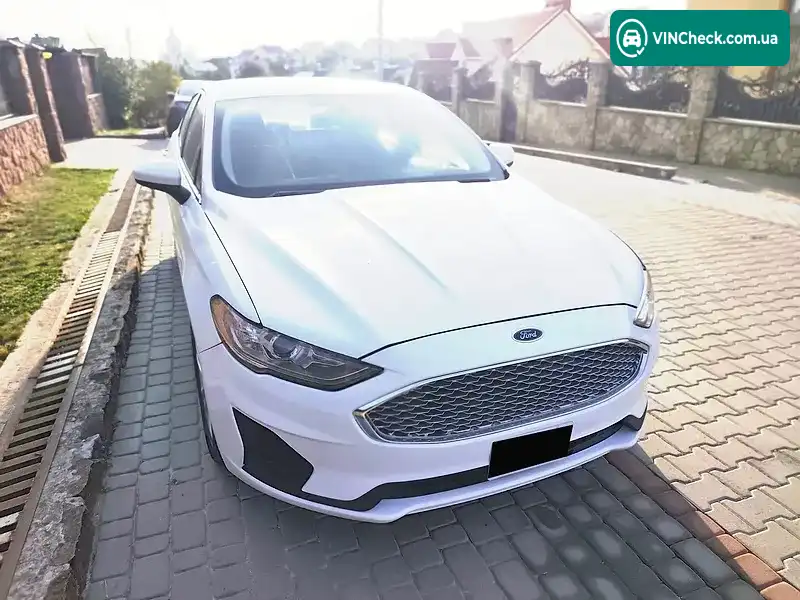 Ford Fusion 2019, фото з оголошення 1 з 8, VIN 3FA6P0LU3KR124521