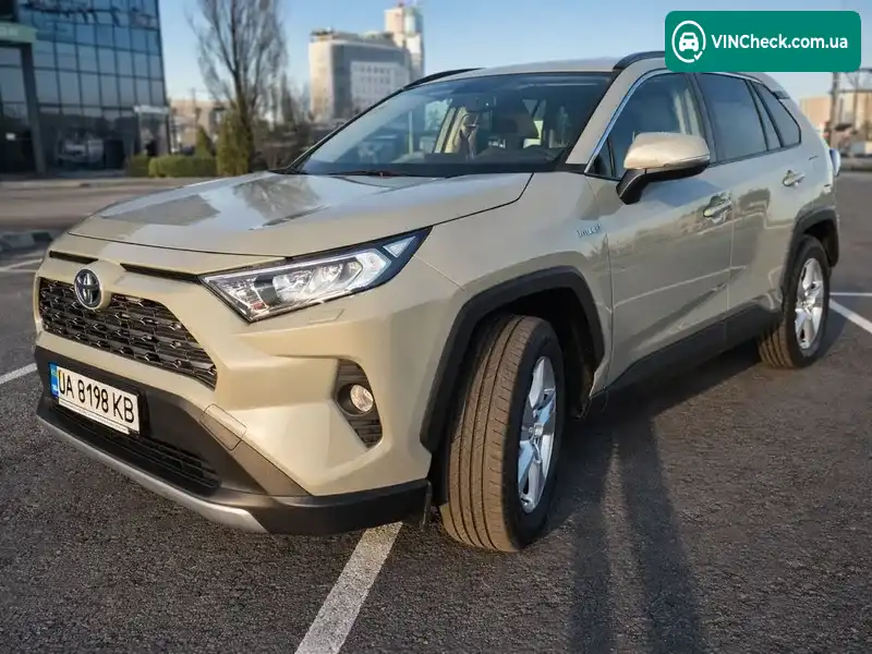 Toyota RAV4 2018, фото з оголошення 2 з 20, VIN JTMW23FV40D002433