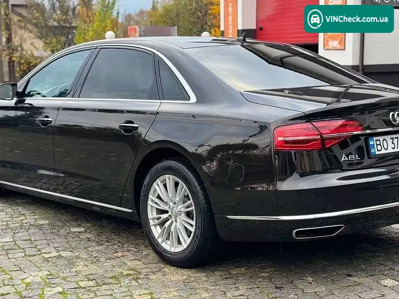 Audi A8 2017, фото з оголошення 2 з 14, VIN WAUZZZ4H4HN022502