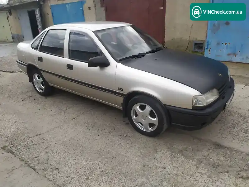 Opel Vectra 1990, фото з оголошення 2 з 17, VIN W0L000087L5134535