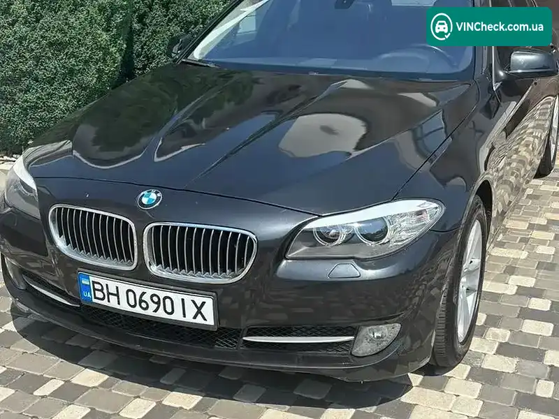 BMW 5 Series 2011, фото з оголошення 1 з 14, VIN WBAFR1C51BC747943