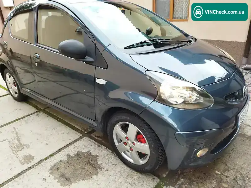 Toyota Aygo 2006, фото з оголошення 1 з 20, VIN JTDKG10C70N025727