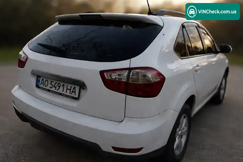 BYD S6 2013, фото з оголошення 2 з 8, VIN LC0C14CG7E1000661