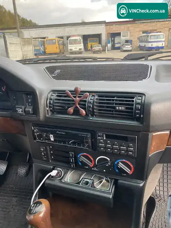 BMW 5 Series 1994, фото з оголошення 2 з 19, VIN WBAHB51010GH04045