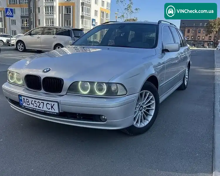BMW 5 Series 2002, фото з оголошення 1 з 12, VIN WBADP71040GS72687