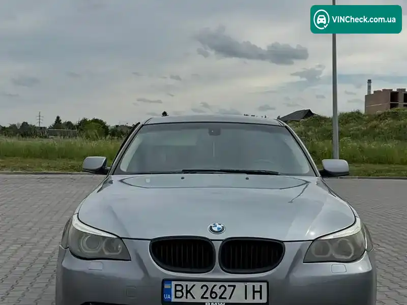 BMW 5 Series 2004, фото з оголошення 1 з 14, VIN WBANJ71090B514392