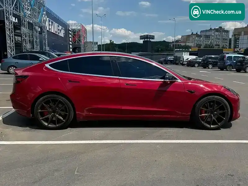 Tesla Model 3 2019, фото з оголошення 2 з 18, VIN 5YJ3E1EB8KF477603