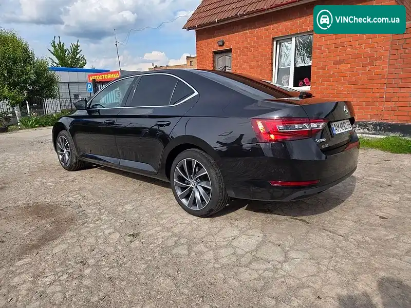 Skoda Superb 2018, фото з оголошення 2 з 10, VIN TMBAH7NP6J7591164