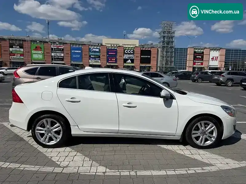 Volvo S60 2011, фото з оголошення 2 з 15, VIN YV1622FS2C2100533