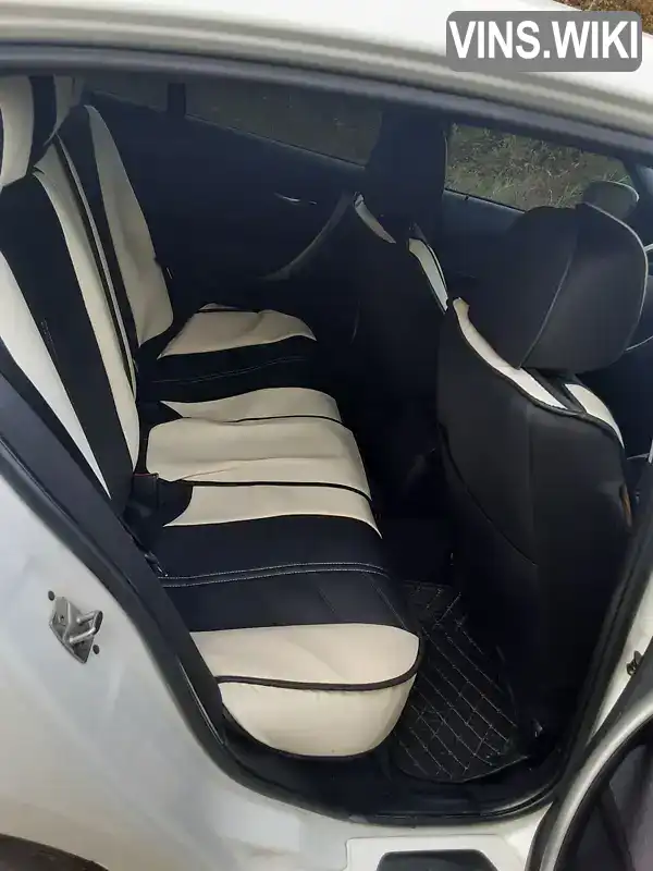 BMW 1 Series 2009, фото з оголошення 2 з 14, VIN WBAUH31030E401519