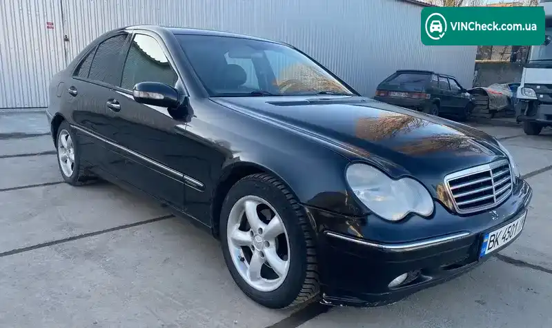 Mercedes-Benz C-Class 2003, фото з оголошення 2 з 14, VIN WDB2030081F498424