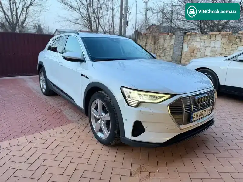 Audi e-tron 2021, фото з оголошення 2 з 21, VIN WAUZZZGE9MB044203
